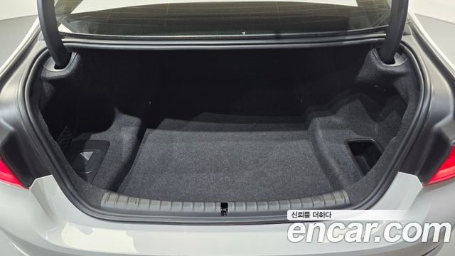 BMW 5-Series 520i Luxury