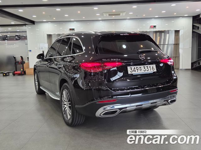 Mercedes-Benz GLC-Class GLC220 d 4MATIC