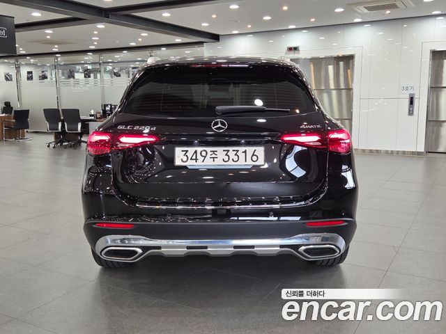 Mercedes-Benz GLC-Class GLC220 d 4MATIC