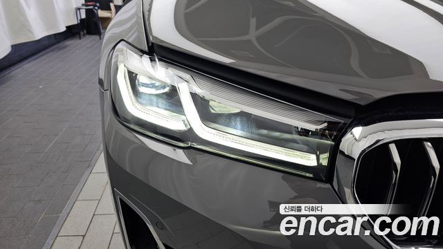 BMW 5-Series 520i Luxury
