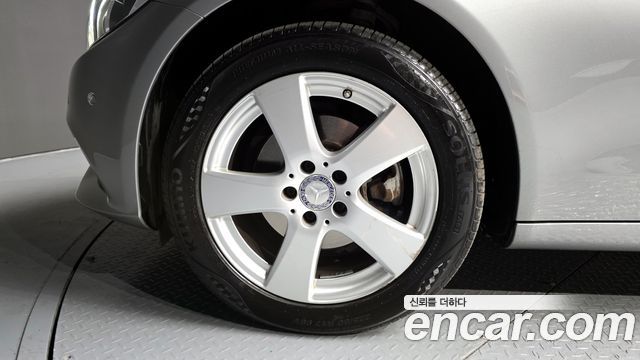 Mercedes-Benz C-Class C200