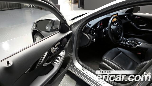 Mercedes-Benz C-Class C200