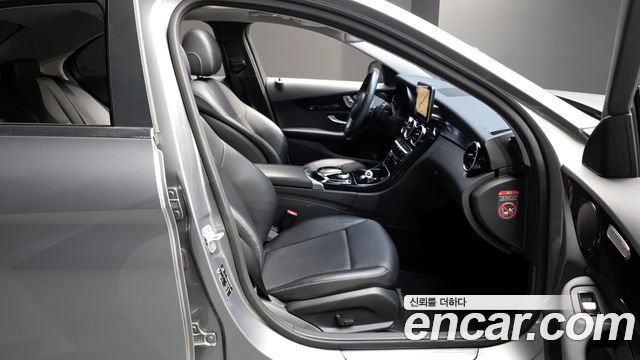 Mercedes-Benz C-Class C200
