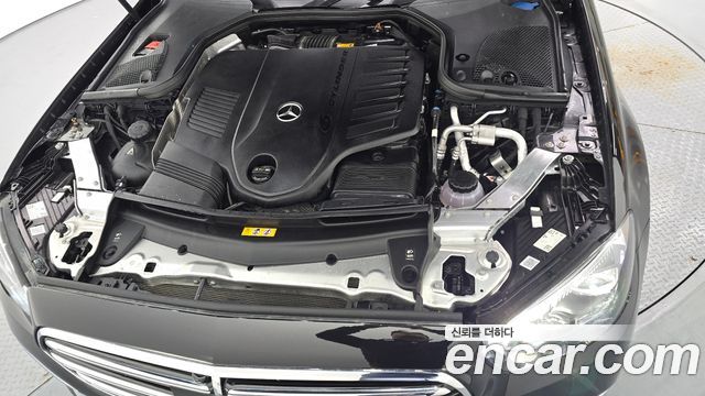 Mercedes-Benz E-Class E450 4MATIC Exclusive