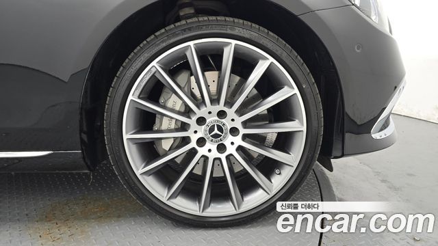 Mercedes-Benz E-Class E450 4MATIC Exclusive