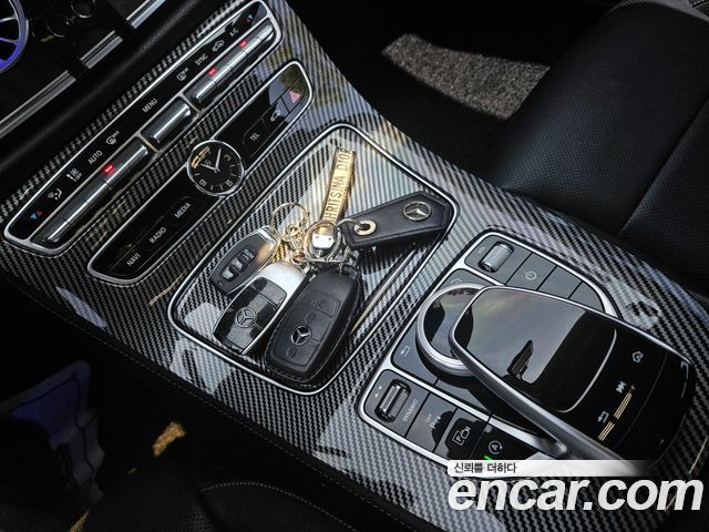 Mercedes-Benz E-Class E300 4MATIC Avnatgarde