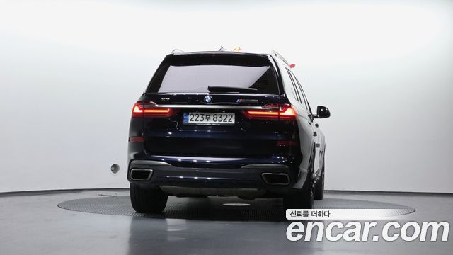BMW X7 M50i 6STR