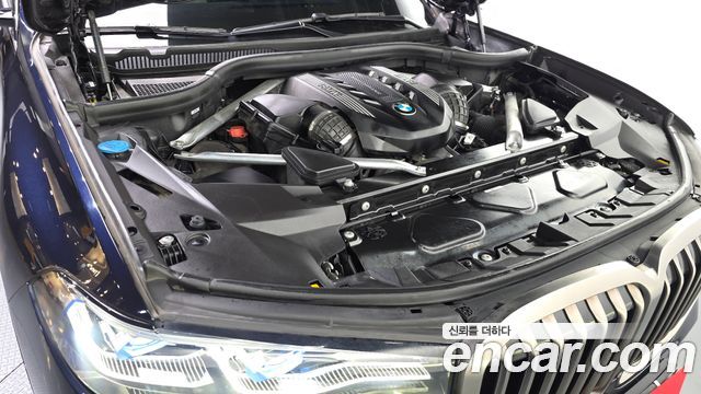 BMW X7 M50i 6STR
