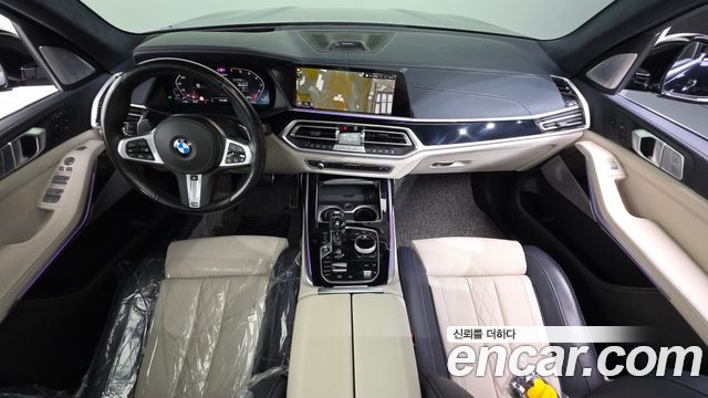 BMW X7 M50i 6STR