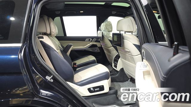 BMW X7 M50i 6STR