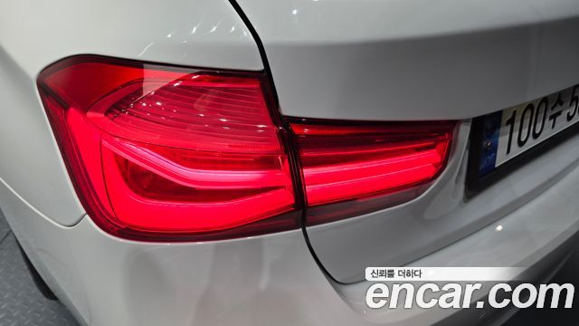 BMW 3-Series 320i M Sport