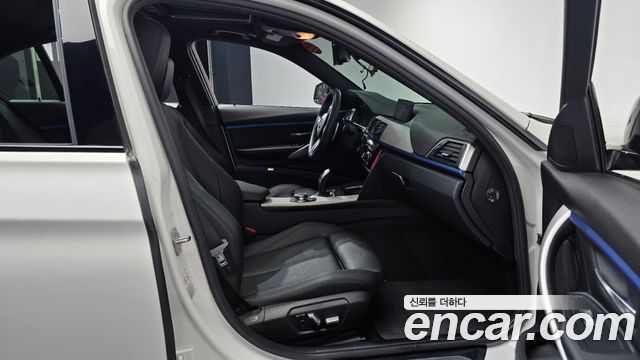 BMW 3-Series 320i M Sport