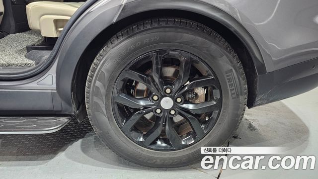 Land Rover Discovery 2.0 SD4 SE