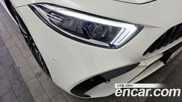Mercedes-Benz CLS-Class CLS400d 4MATIC AMG Line