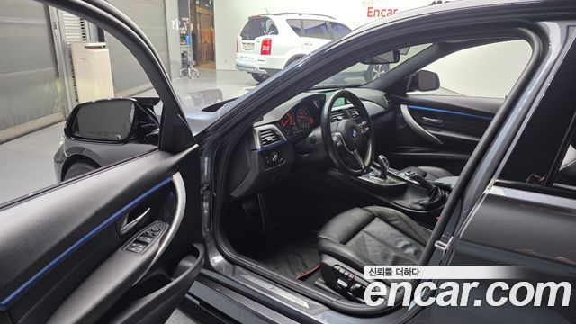 BMW 3-Series 330i M Sport