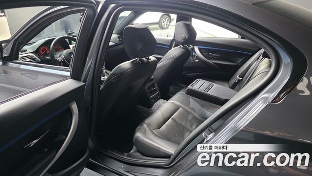 BMW 3-Series 330i M Sport