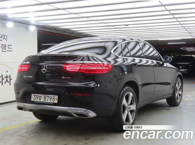 Mercedes-Benz GLC-Class GCL300 4MATIC Coupe