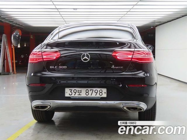 Mercedes-Benz GLC-Class GCL300 4MATIC Coupe