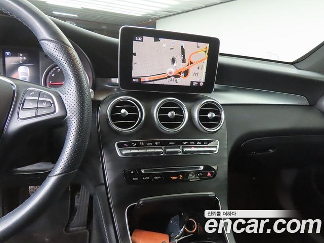 Mercedes-Benz GLC-Class GCL300 4MATIC Coupe