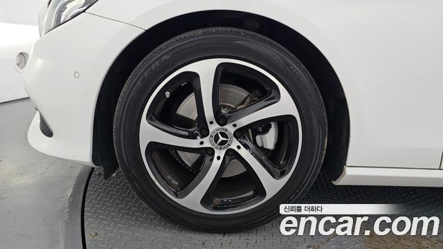 Mercedes-Benz E-Class E250 Avantgarde