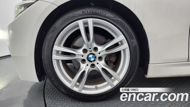 BMW 3-Series 330i M Sport