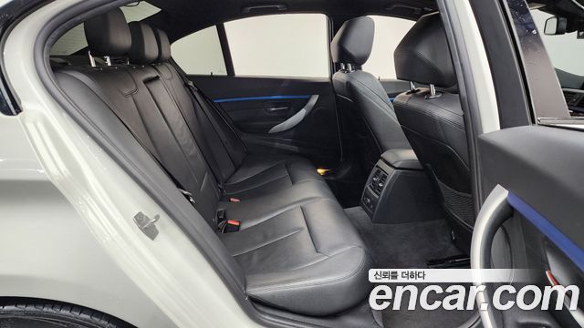 BMW 3-Series 330i M Sport