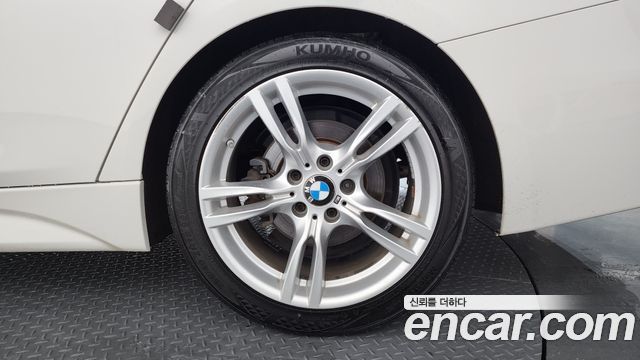 BMW 3-Series 330i M Sport
