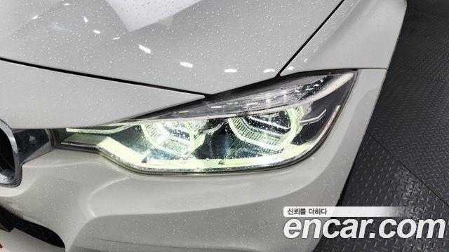 BMW 3-Series 330i M Sport