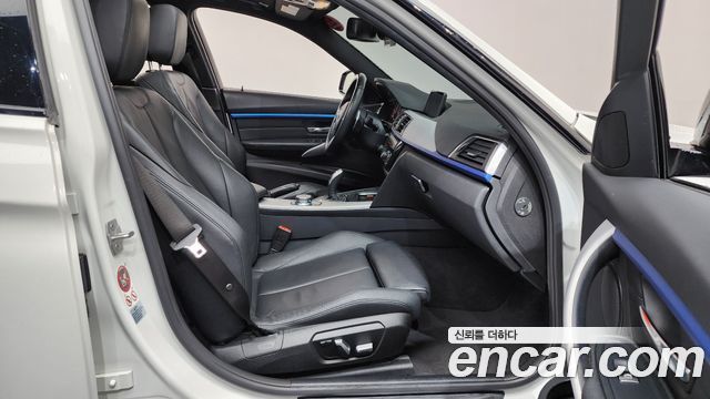 BMW 3-Series 330i M Sport