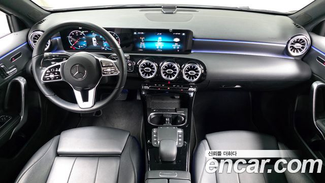 Mercedes-Benz A-Class A220 Hatchback