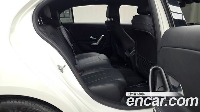 Mercedes-Benz A-Class A220 Hatchback