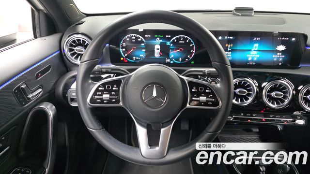 Mercedes-Benz A-Class A220 Hatchback
