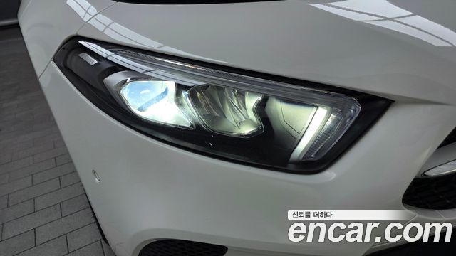 Mercedes-Benz A-Class A220 Hatchback