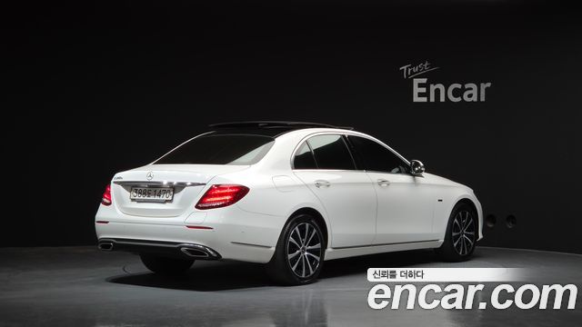 Mercedes-Benz E-Class E300e Exclusive