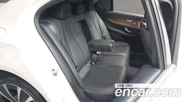 Mercedes-Benz E-Class E300e Exclusive