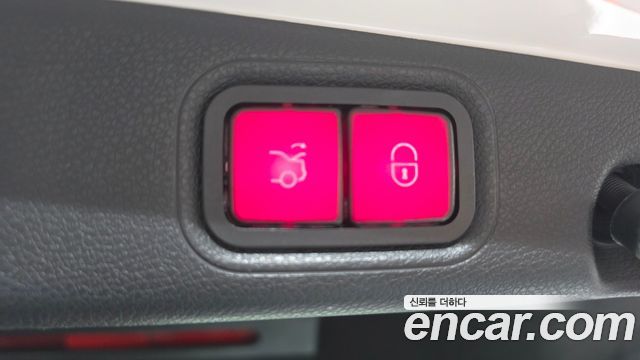 Mercedes-Benz E-Class E300e Exclusive