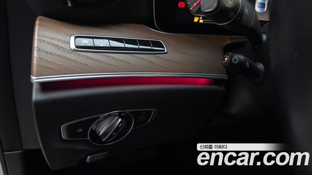 Mercedes-Benz E-Class E300e Exclusive