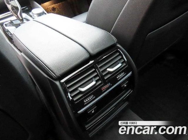 BMW 5-Series 520i Luxury