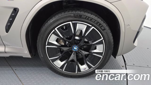 BMW iX3 M Sports