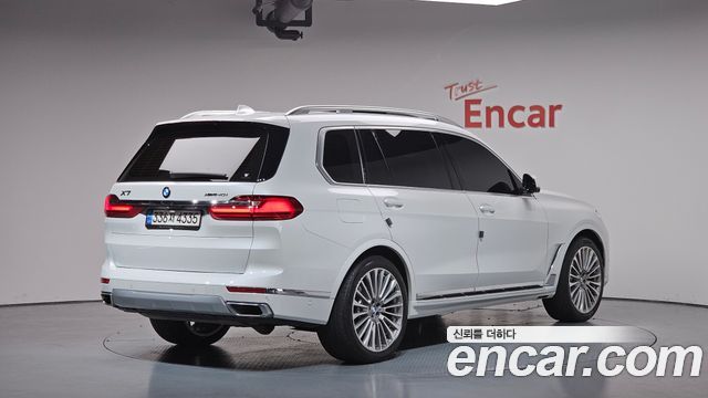 BMW X7 xDrive 40i Design Pure Excellence 6-Seater