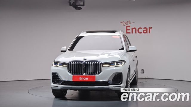 BMW X7 xDrive 40i Design Pure Excellence 6-Seater