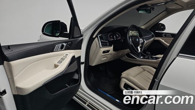 BMW X7 xDrive 40i Design Pure Excellence 6-Seater