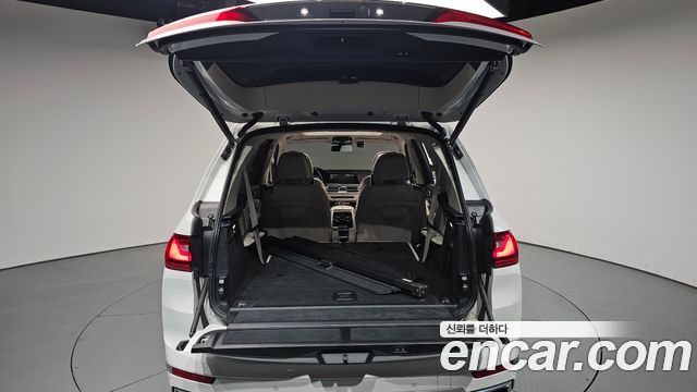 BMW X7 xDrive 40i Design Pure Excellence 6-Seater
