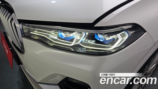 BMW X7 xDrive 40i Design Pure Excellence 6-Seater