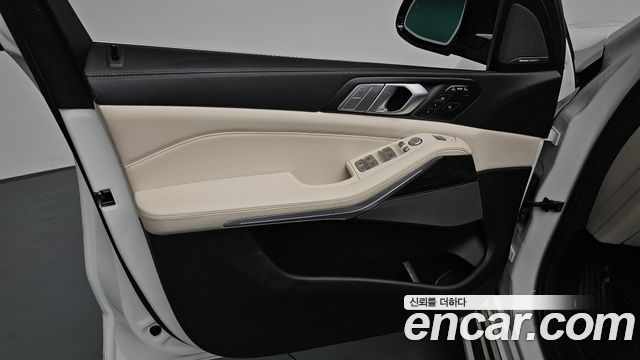 BMW X7 xDrive 40i Design Pure Excellence 6-Seater