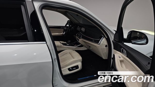 BMW X7 xDrive 40i Design Pure Excellence 6-Seater