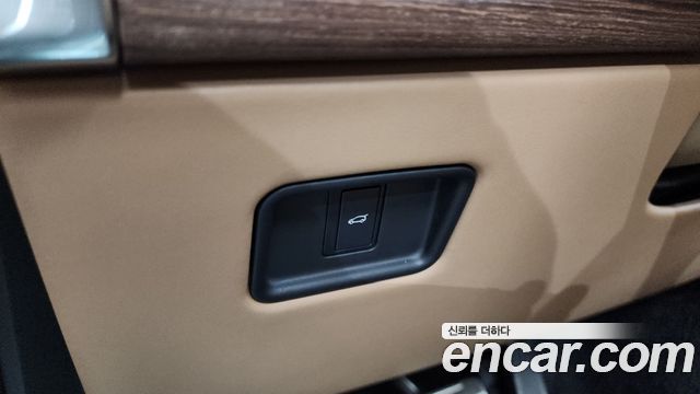 Land Rover Range Rover P530 Autobiography Long Wheel Base