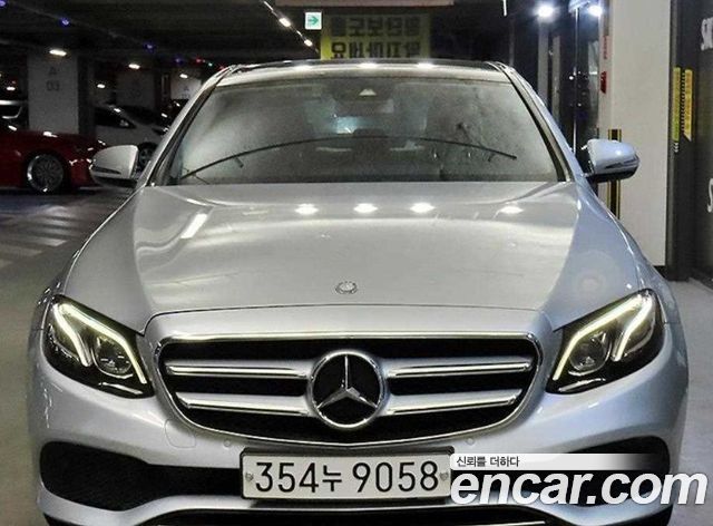 Mercedes-Benz E-Class E220d Exclusive
