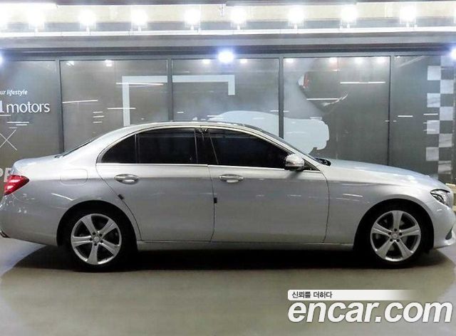 Mercedes-Benz E-Class E220d Exclusive