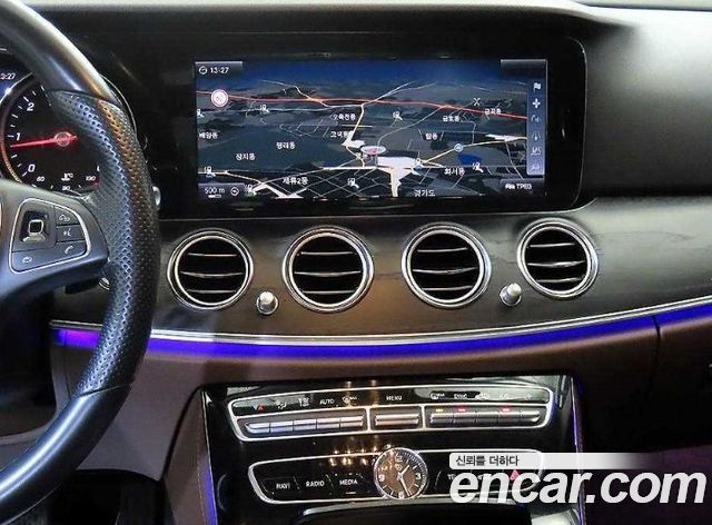 Mercedes-Benz E-Class E220d Exclusive